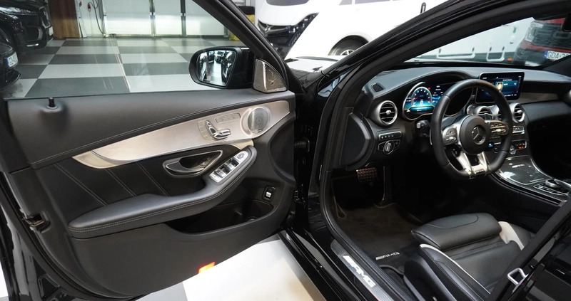Mercedes-Benz Klasa C cena 299900 przebieg: 60000, rok produkcji 2020 z Głubczyce małe 172